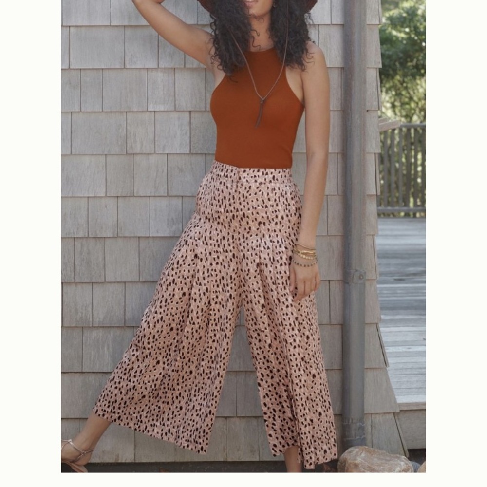 Anthropologie pleated pants